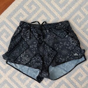ALO Yoga Black Paisley Athletic Shorts